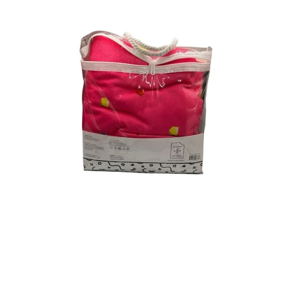 BigMouth Inc Giant Toaster Treat Beach Blanket Fun Novelty Towel - Pink OS